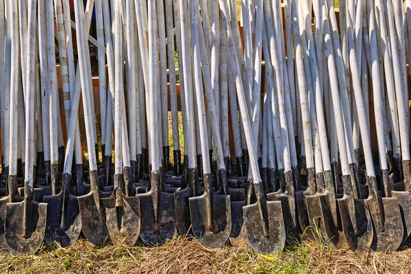Row ground shovels — Stock Photo, Image