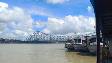 Ganga Nehri 'nden Howrah Köprüsü manzarası