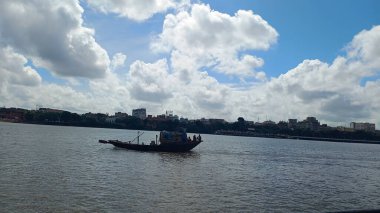 Ganga Nehri 'nde tekne