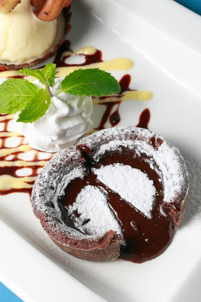 Chocolate fondant lava cake — Stock Photo, Image