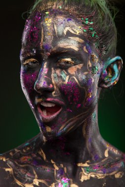 Yaratıcı yüz sanat kadınla