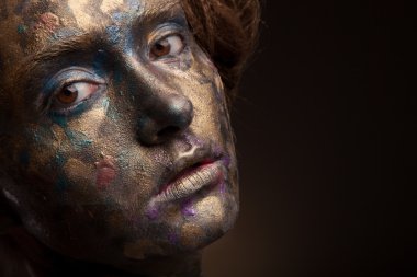 Altın kadın yüz portre