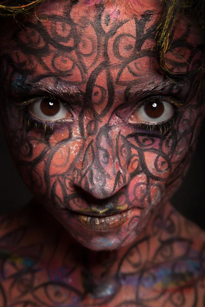 創造的な顔アートの女性 — ストック写真
