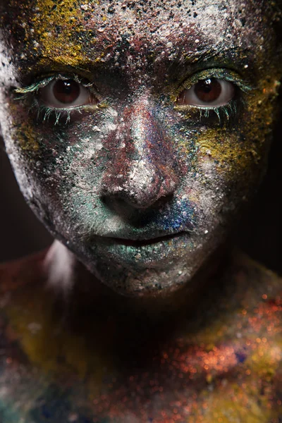 Mujer con maquillaje de pintura inusual — Foto de Stock