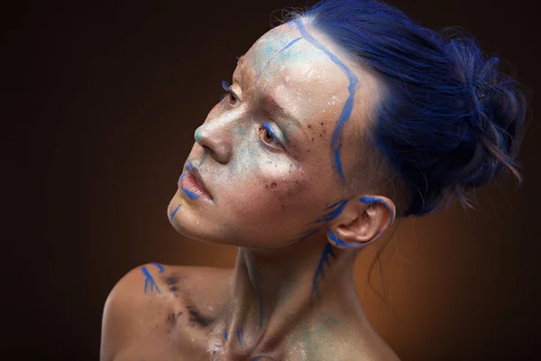 Chica emocional con el arte de la cara creativa —  Fotos de Stock