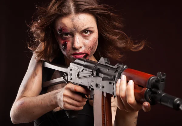 Fuerte asesino femenino — Foto de Stock