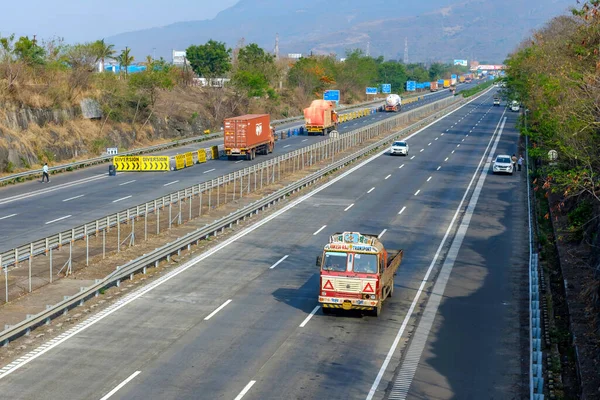 Tráfego Mumbai Pune Expressway Perto Pune Índia Expressway Oficialmente Chamada — Fotografia de Stock