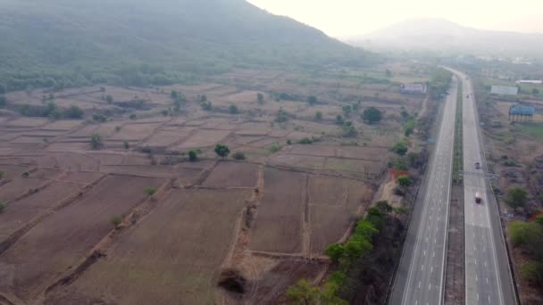 Imágenes Aéreas Autopista Mumbai Pune Cerca Pune India Autopista Llama — Vídeo de stock