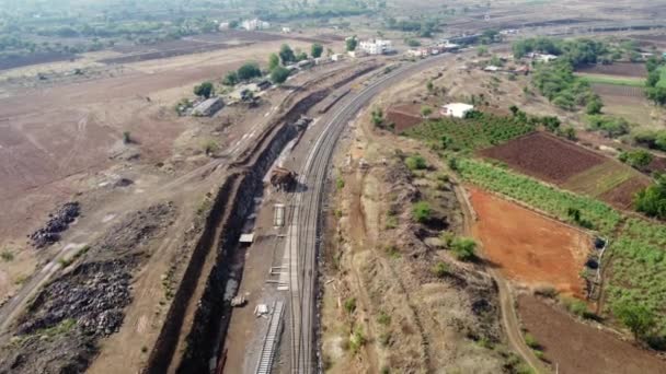 Letecký Pohled Krajinu Železniční Infrastrukturou Stanici Ambale Nedaleko Pune India — Stock video