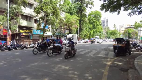 Een Straat Scene Incluis Verkeer Pune India — Stockvideo