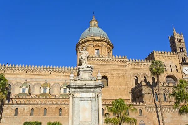 A székesegyház a Palermo — Stock Fotó