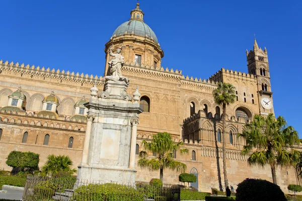 A catedral de Palermo — Fotografia de Stock