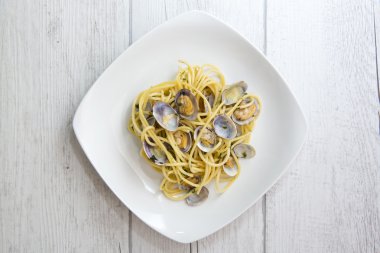 Taze istiridye spagetti