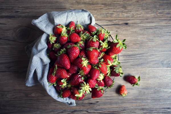 Strawberries, focus selected — Stock Photo, Image