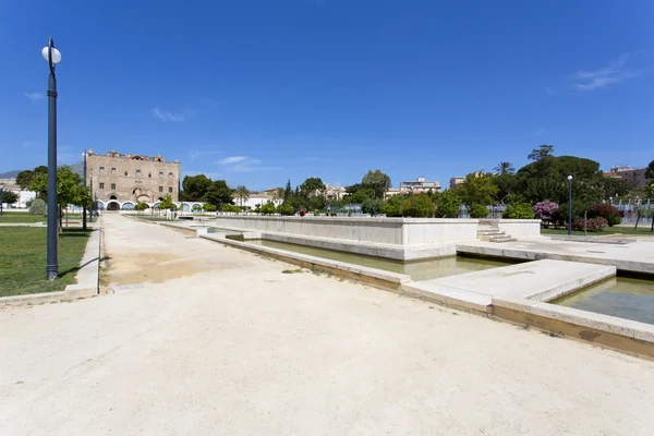 El Castillo de Zisa en Palermo, Sicilia. Italia — Foto de Stock