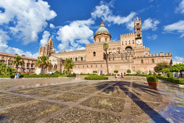 De kathedraal van Palerm — Stockfoto