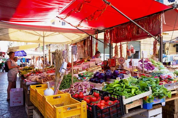 Palermo Sicily June 2019 Capo Market Palermo Sicily Variegated Market — Stock Photo, Image