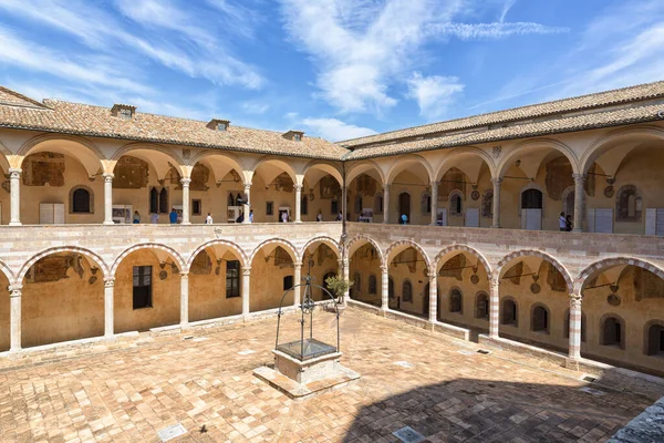 Prachtig Uitzicht Beroemde Pauselijke Basiliek Van Sint Franciscus Van Assisi — Stockfoto