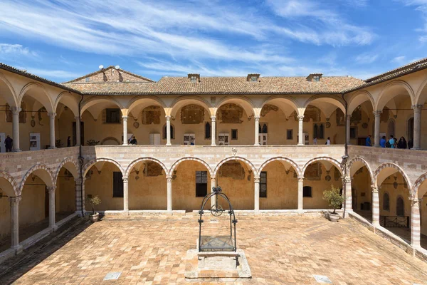 Assisi Aziz Francis Kilisesi Nin Güzel Dış Görünüşü Assisi Umbria — Stok fotoğraf