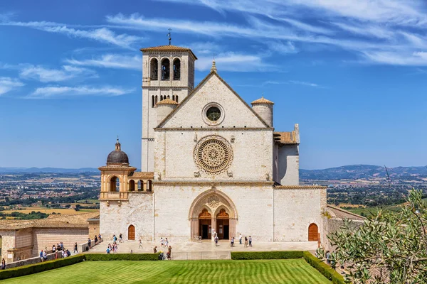 Krásný Pohled Exteriéru Slavnou Papežskou Baziliku Františka Assisi Assisi Umbria — Stock fotografie