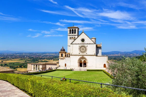 Krásný Pohled Exteriéru Slavnou Papežskou Baziliku Františka Assisi Assisi Umbria — Stock fotografie