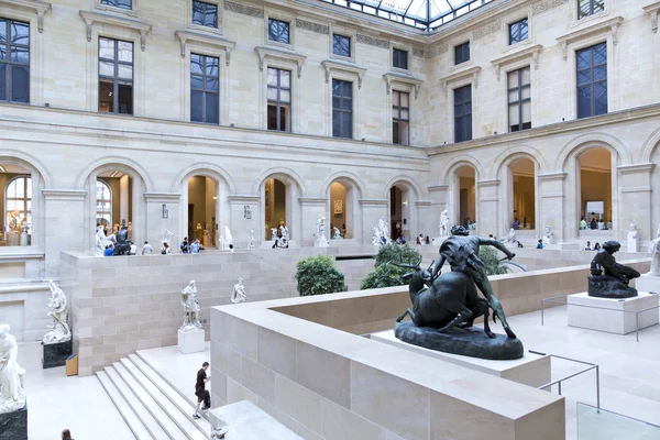 パリ、ルーヴル美術館 — ストック写真