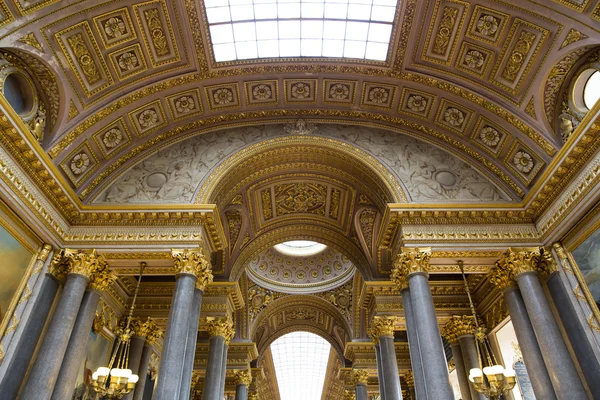 Castillo de Versalles, París, Francia — Foto de Stock