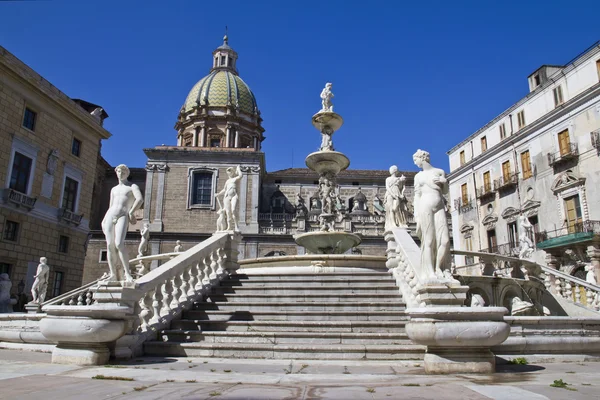 Palermo, Piazza Pretoria —  Fotos de Stock