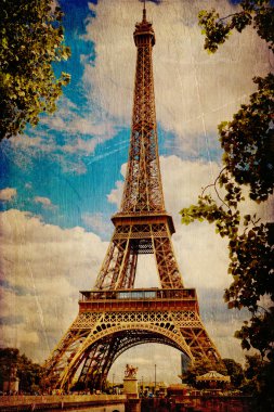 Paris 'teki Eyfel Kulesi Klasik Tarzı