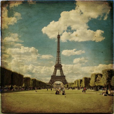 Paris 'teki Eyfel Kulesi Klasik Tarzı