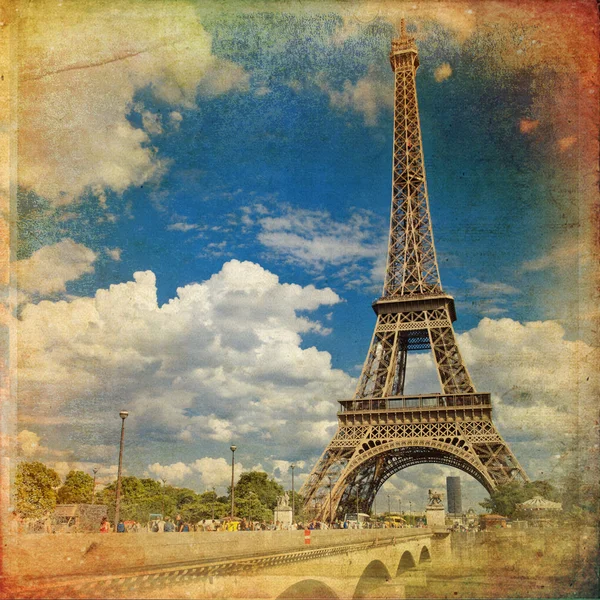 La Torre Eiffel de París en estilo vintage — Foto de Stock