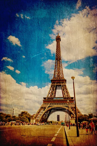 A Torre Eiffel em Paris em estilo Vintage — Fotografia de Stock