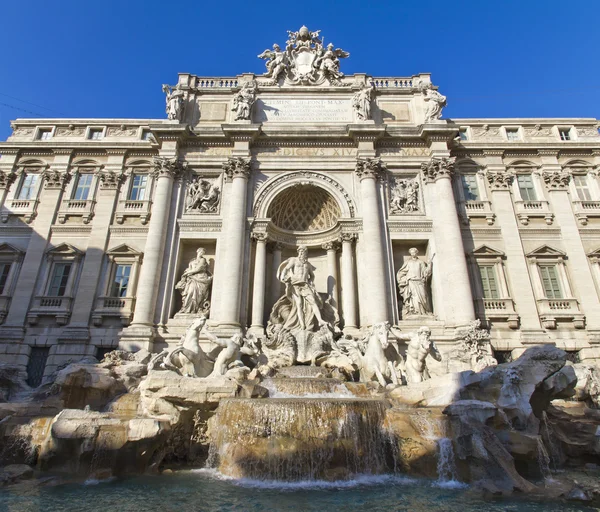 Trevi-Brunnen in Rom — Stockfoto