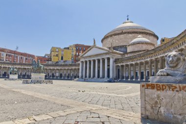 Piazza del Plebiscito Napoli'de güzel bir görünümü