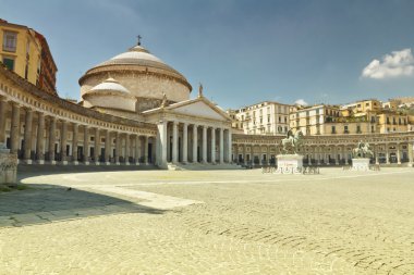 Piazza del Plebiscito Napoli'de güzel bir görünümü