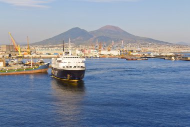 Napoli, Napoli Körfezi ve M limanda görünümünü Panoraması
