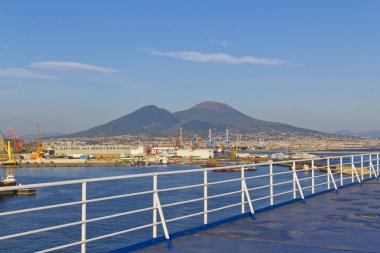 Napoli, Napoli Körfezi ve M limanda görünümünü Panoraması