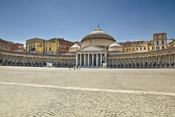 Krásný výhled na Piazza del Plebiscito v Neapoli — Stock fotografie