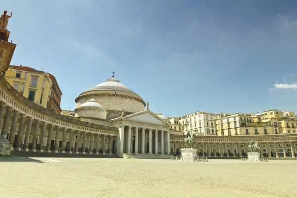 Ein schöner Blick auf die Piazza del Plebiscito in Neapel — Stockfoto