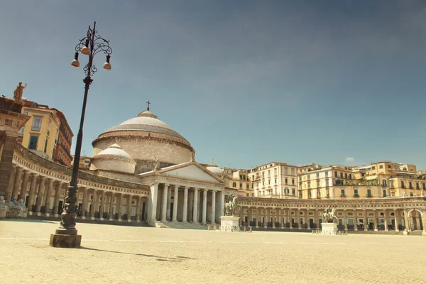 Piękny widok na Piazza del Plebiscito w Neapolu — Zdjęcie stockowe