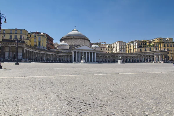 Ein schöner Blick auf die Piazza del Plebiscito in Neapel — Stockfoto