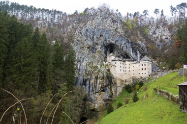predjama Kalesi