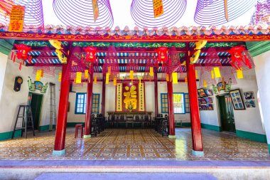 Hoi An, Vietnam 'daki Quan Kong Tapınağı' nın güzel bir manzarası.