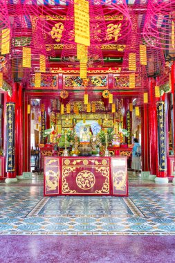 Hoi An, Vietnam 'daki Quan Kong Tapınağı' nın güzel bir manzarası.