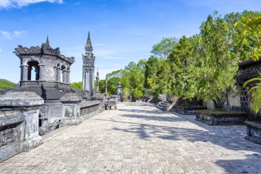 Khai Dinh İmparatorluk Mezarlığındaki Taş Mandarinler ve Kraliyet Avlusu, Hue, Vietnam 'da bir UNESCO sahası.