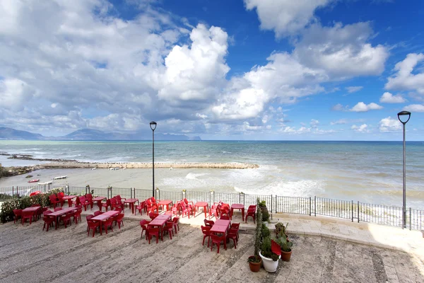 Siciliaanse kust in de ochtend — Stockfoto