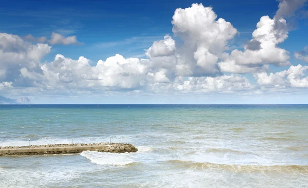 Siciliaanse kust in de ochtend — Stockfoto