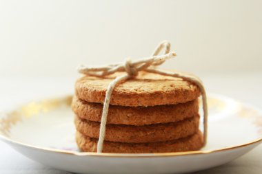 Sağlıklı ev yapımı yulaflı bisküvi