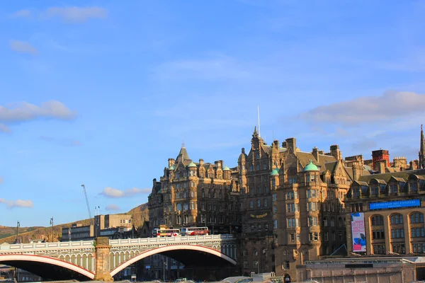 North Bridge in Edinburgh — Stock Photo, Image