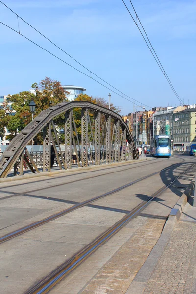 Bridge with riding tram in Wroclaw, Poland — Stock Photo, Image